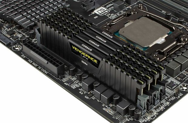 CMK16GX4M2B3200C16 Vengeance LPX DDR4, 16 GB, 288-pin, 3200 MHz, PC4-25600, CL16 (2 x 8 GB)